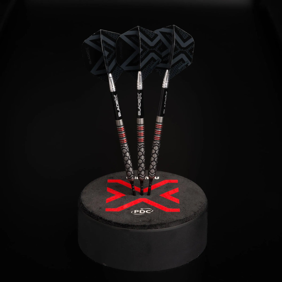 Winmau Prism Delta Metallic Black & Silver Premium Standard Dart Flights - Blue - view 5